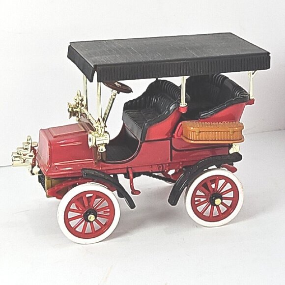 1904 Cadillac Model B   1:32 Scale Surrey Diecast All White Tires - Picture 2 of 11